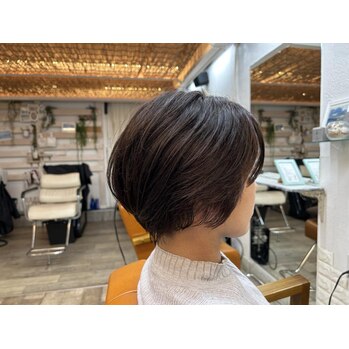 クセ毛、多毛でお悩みの方にオススメスタイル!